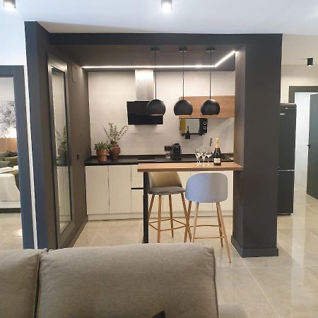 Urbanlux Olimpia Familiar Apartment Albacete Bagian luar foto
